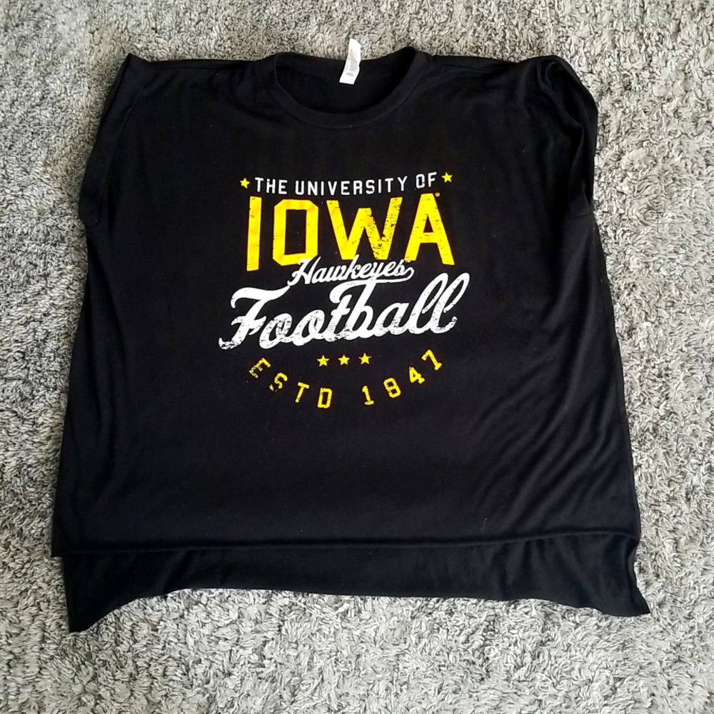 Hawkeye Muslce Tee